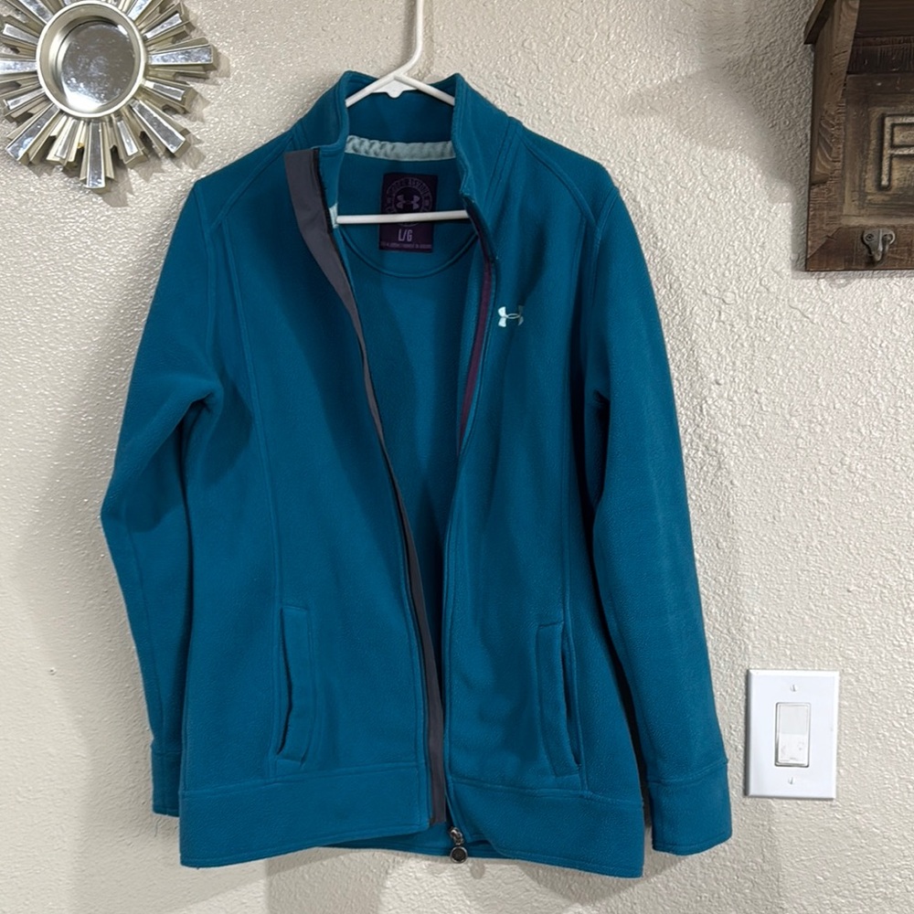 Under Armour Blue Ski & Snow Jacket with Full-Length Zipper